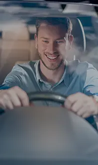 JEUNE CONDUCTEUR